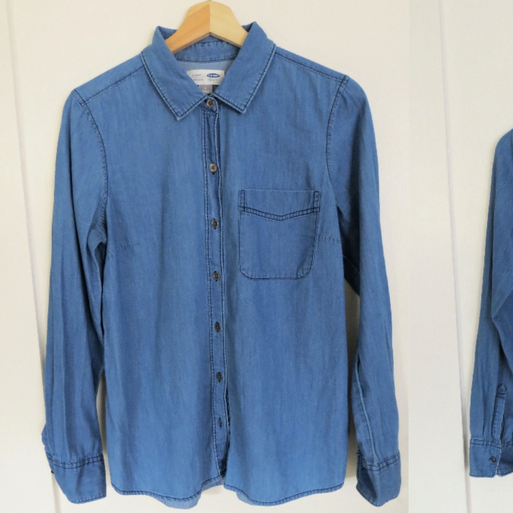 Old Navy Chambray Button Up Top